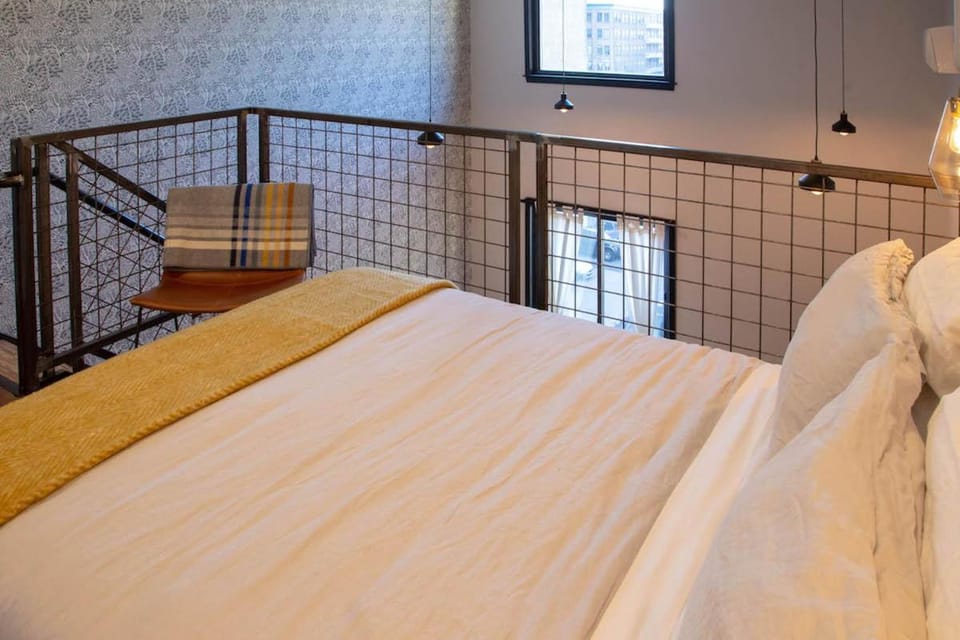 Mayor's Study Loft at Kestrel Hotel Apartment in Philadelphia