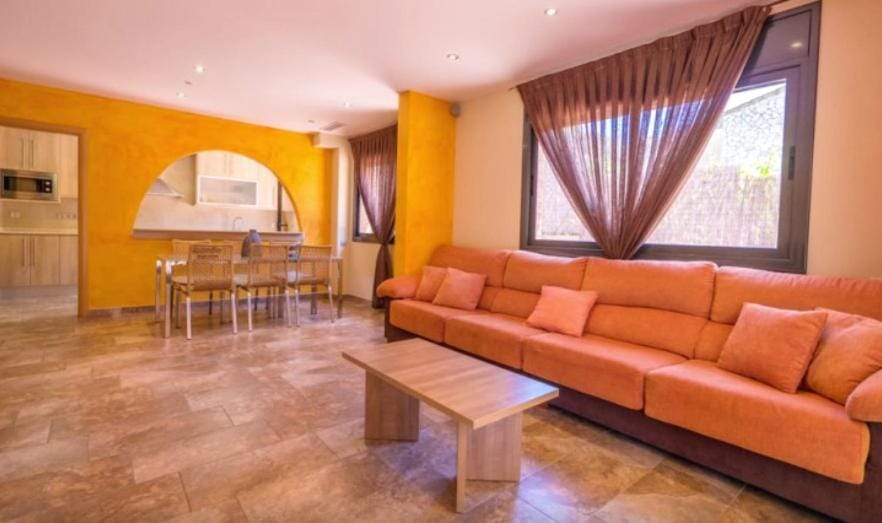 Kitchen or kitchenette, Living room, Dining area