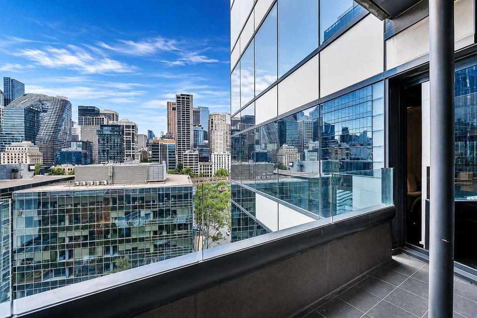Southbank Apartments Eureka Apartment in Southbank