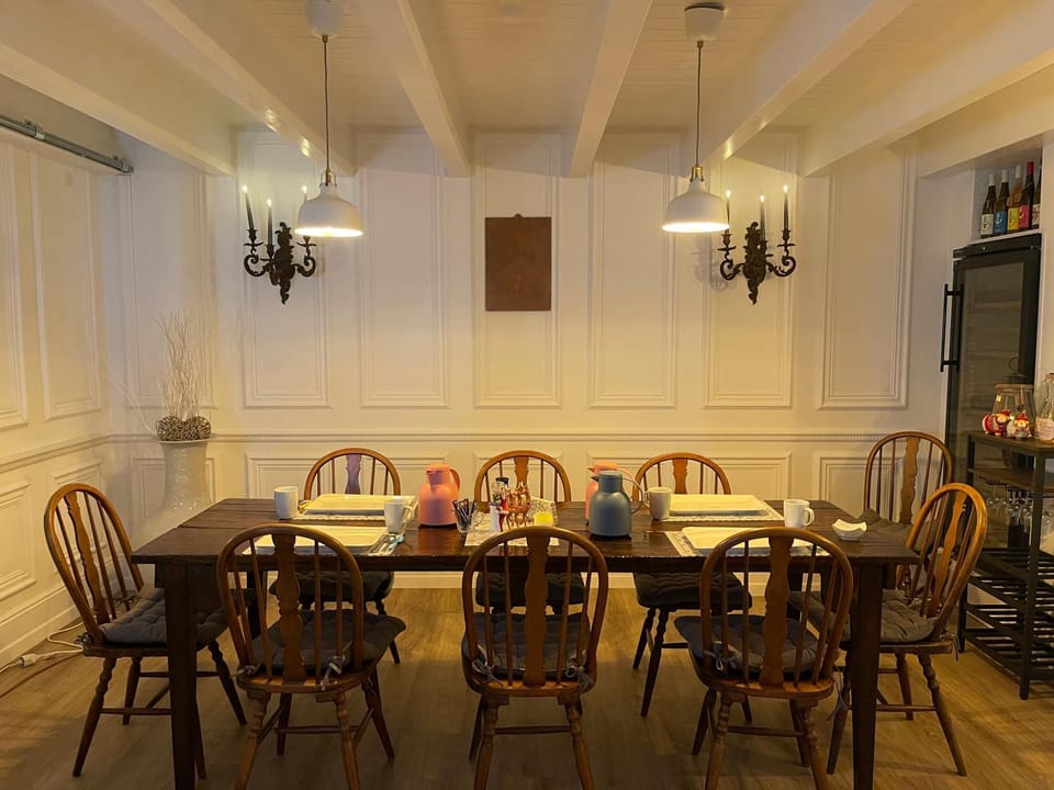 Breakfast, Buffet breakfast, Internal: Not applicable to any particular room