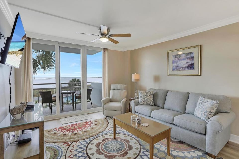 Tradewinds 205 House in Marco Island