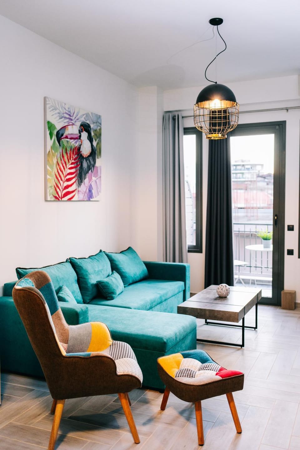 Day, Photo of the whole room, On site