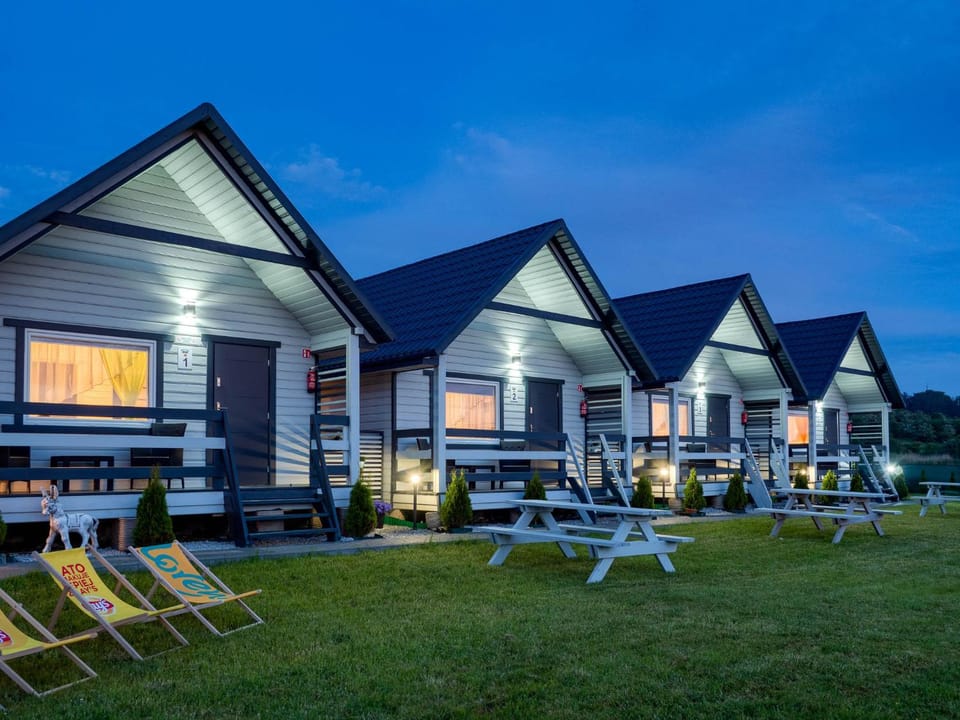 Property building, Garden, Area and facilities