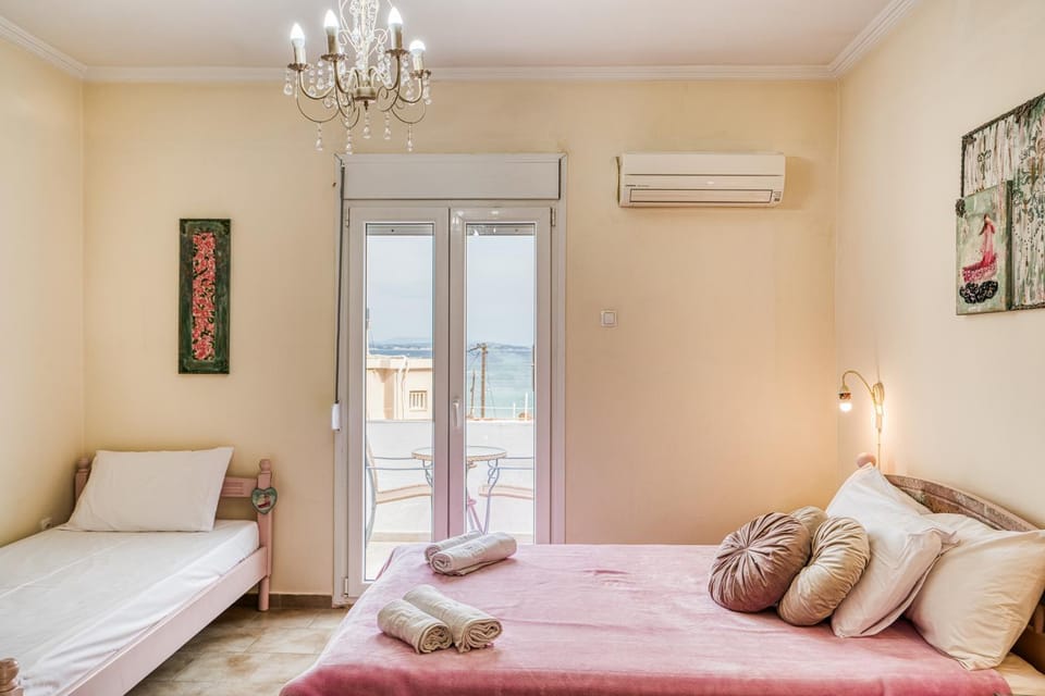 Bed, Sea view