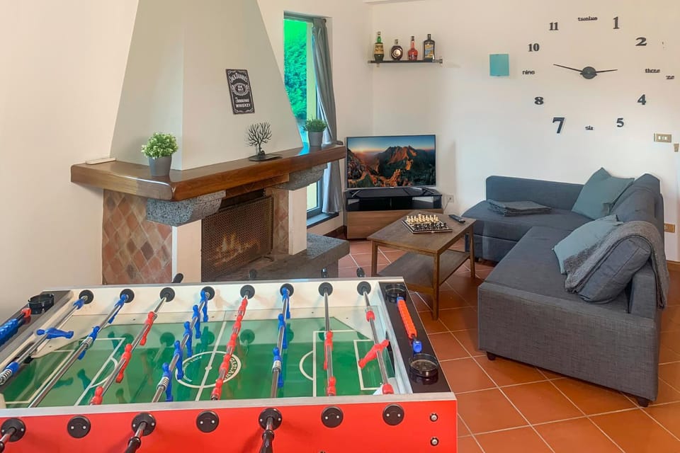 Game Room, TV and multimedia, Living room, Seating area, Evening entertainment