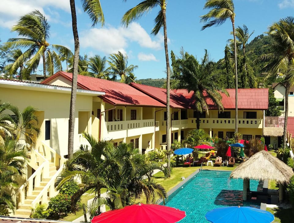Garden, Swimming pool