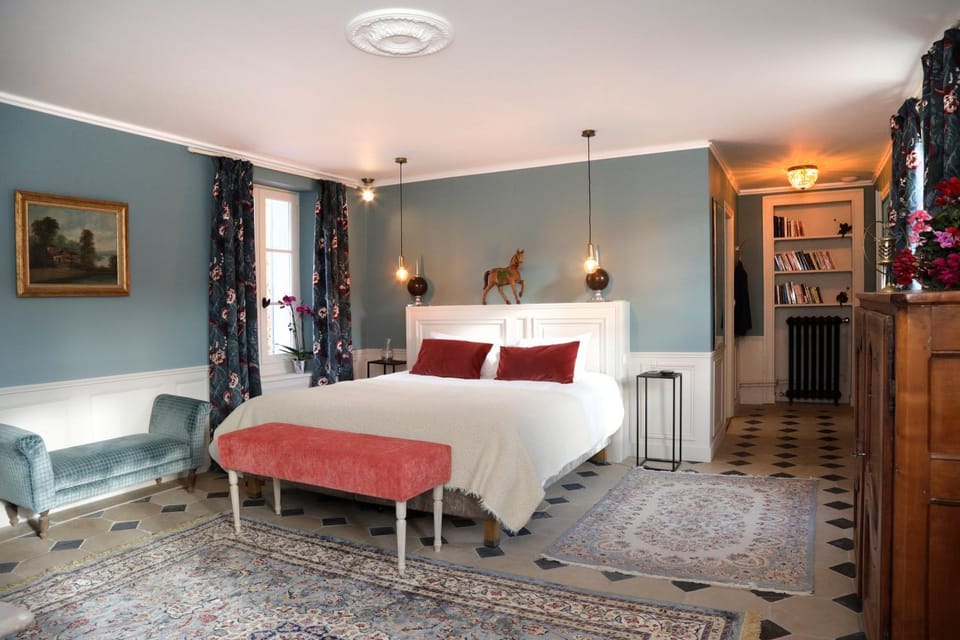 Bed, Bedroom