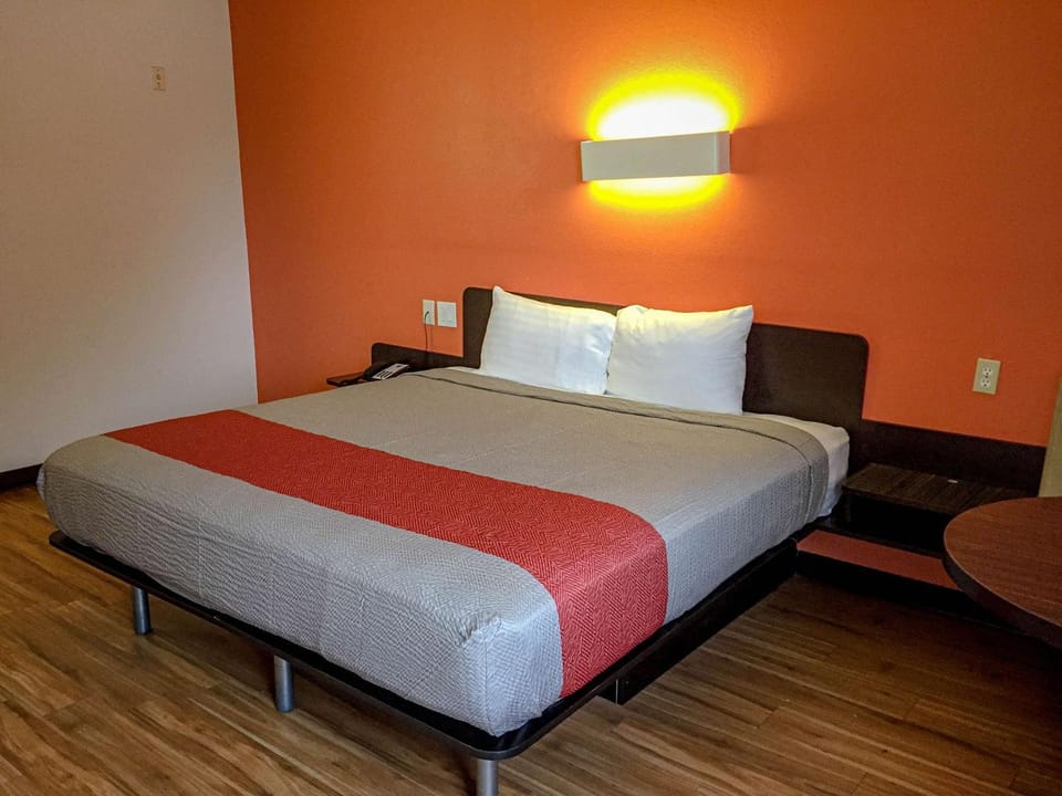 Photo of the whole room, On site