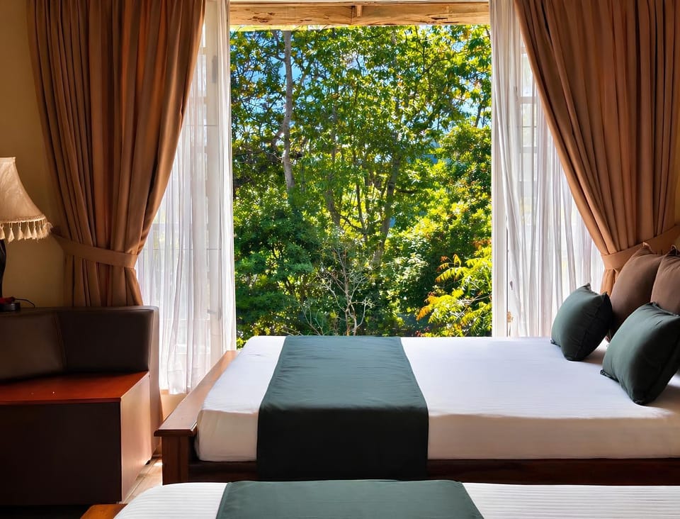Bedroom, Garden view