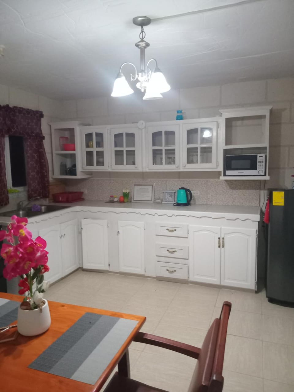Love Den Vacation rental in Oistins