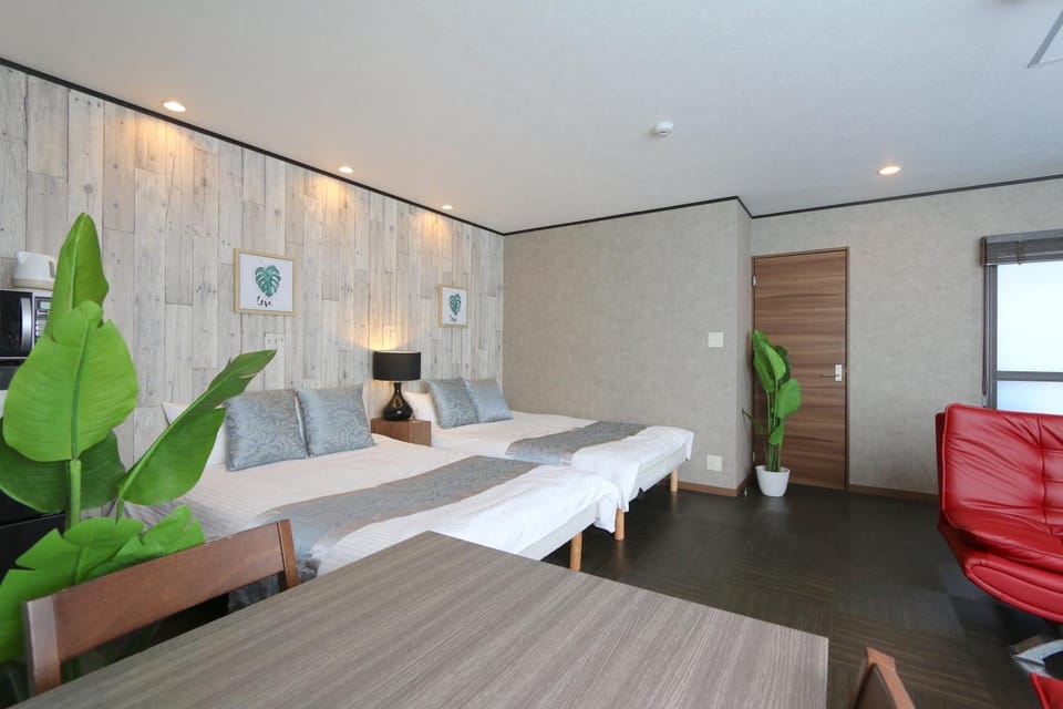 Bed, Living room, Photo of the whole room, Seating area, Bedroom