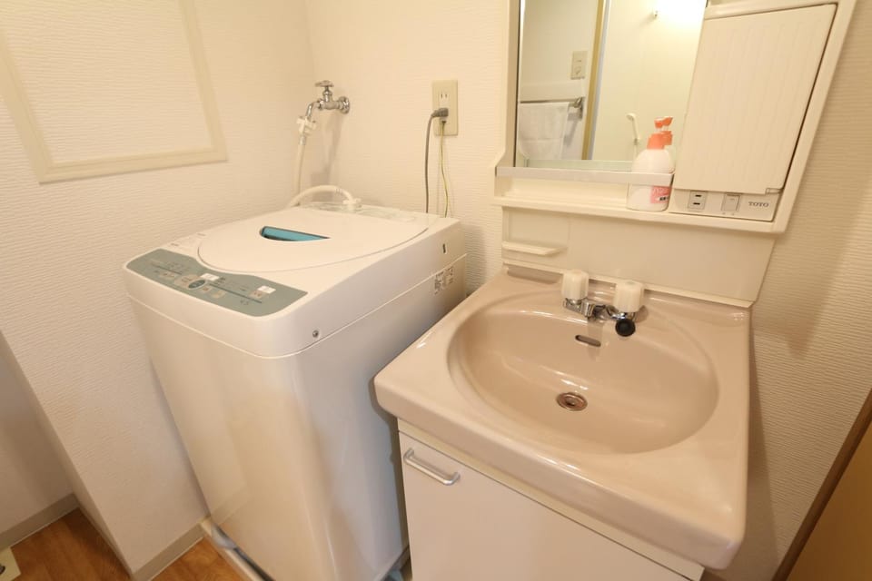 Bathroom, washing machine