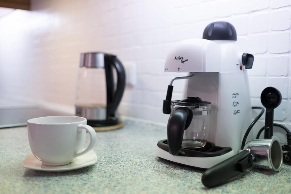Coffee/tea facilities, Kitchen or kitchenette