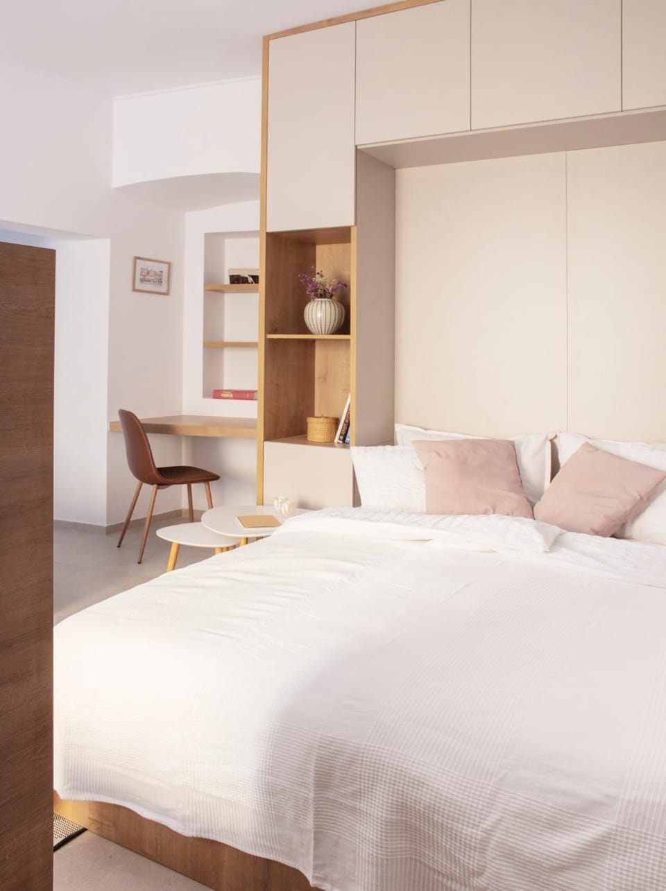 Bed, Photo of the whole room, Bedroom, wardrobe