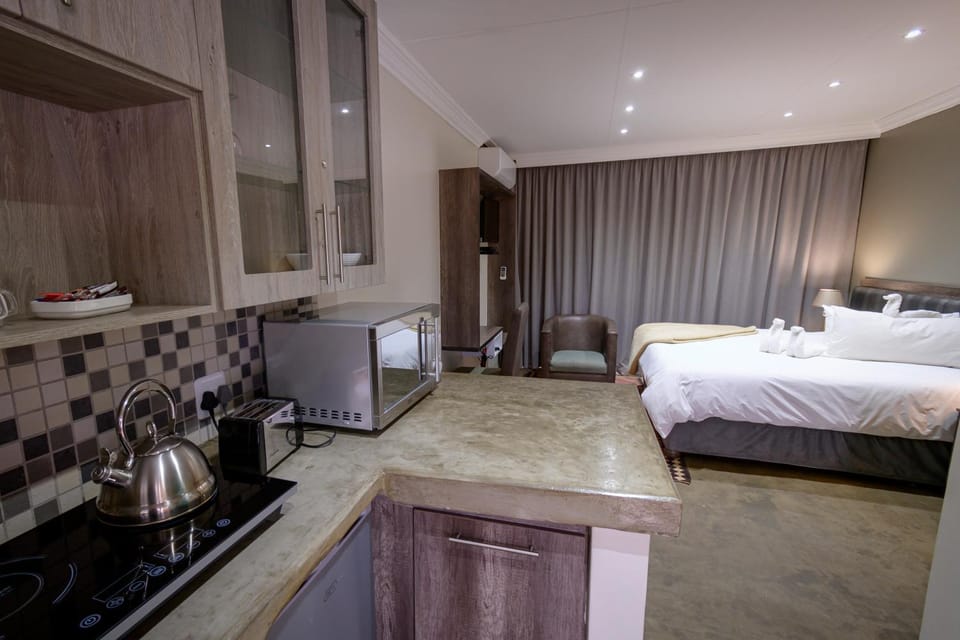 Kitchen or kitchenette, Photo of the whole room