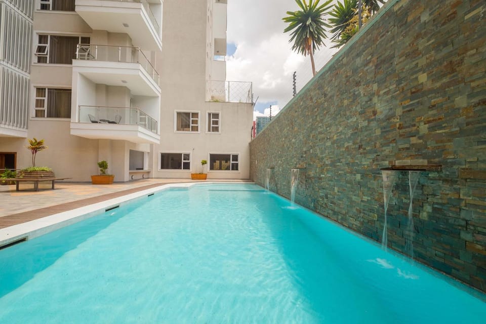 Swimming pool, Swimming pool
