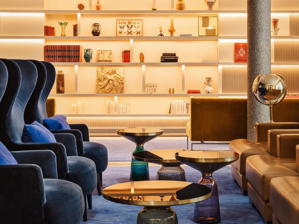 Lounge or bar