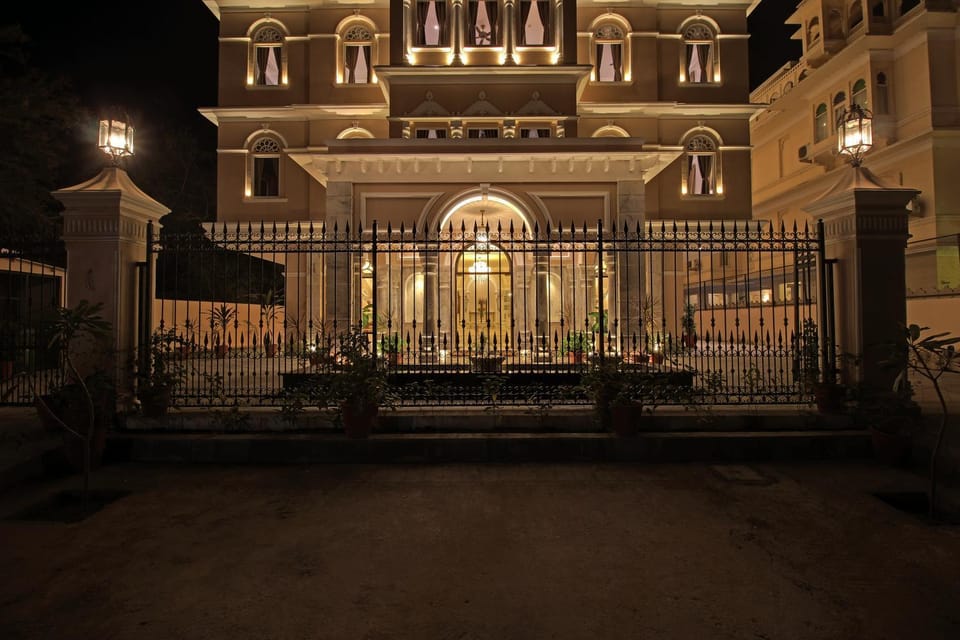 Property building, Facade/entrance