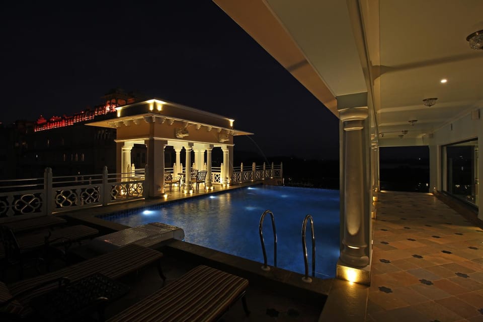 Property building, Swimming pool, Entertainment