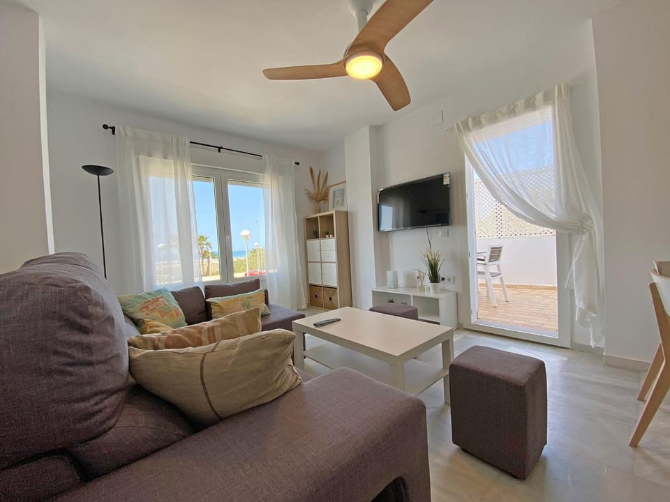 Living room, Sea view