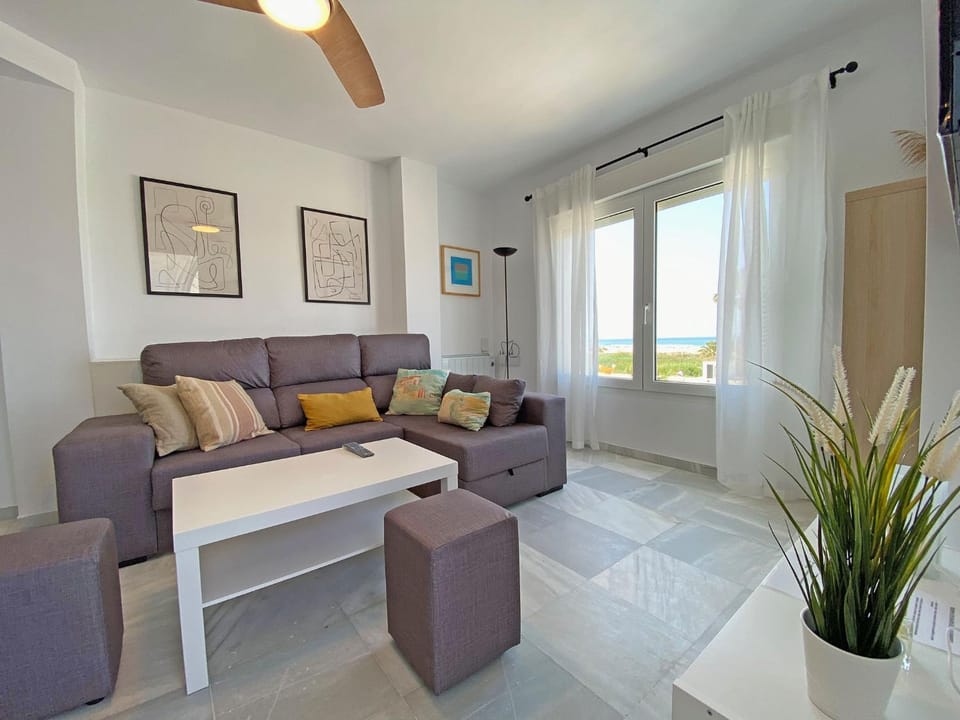 Living room, Sea view
