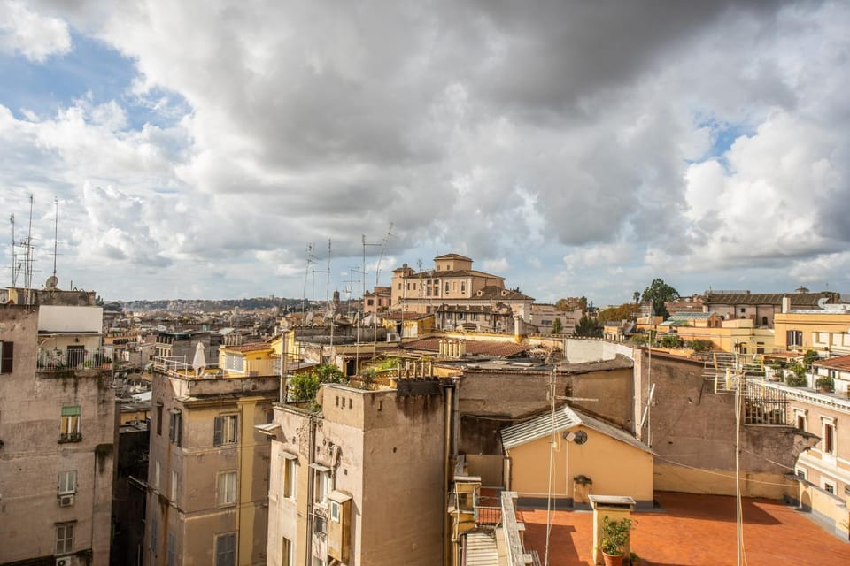 Cavour Attic with terrace Apartment in Rome