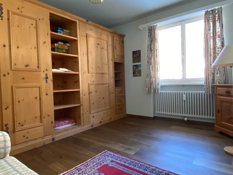 Photo of the whole room, wardrobe