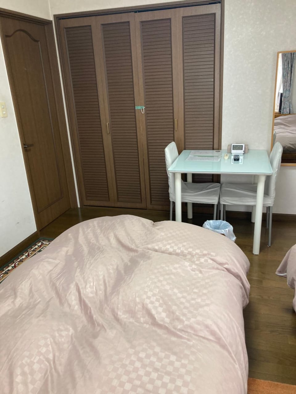 Bed, Photo of the whole room
