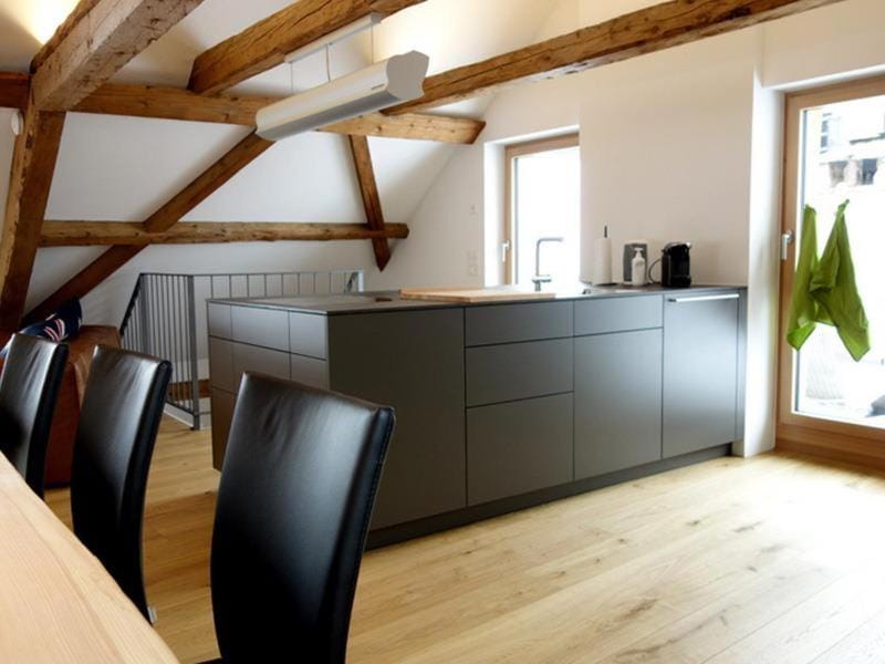 Kitchen or kitchenette, Seating area