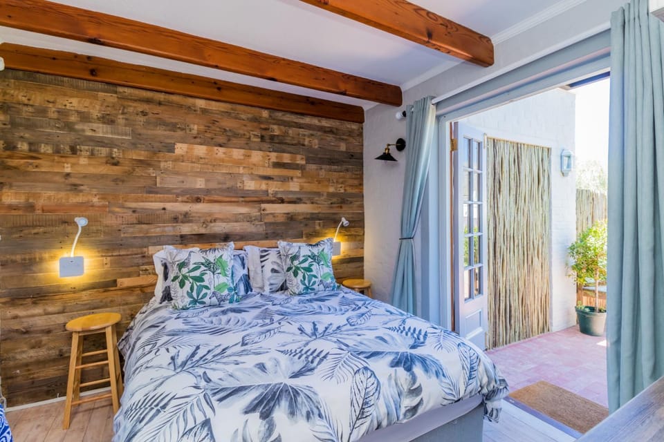 Protea Room Franschhoek Central Apartment in Franschhoek