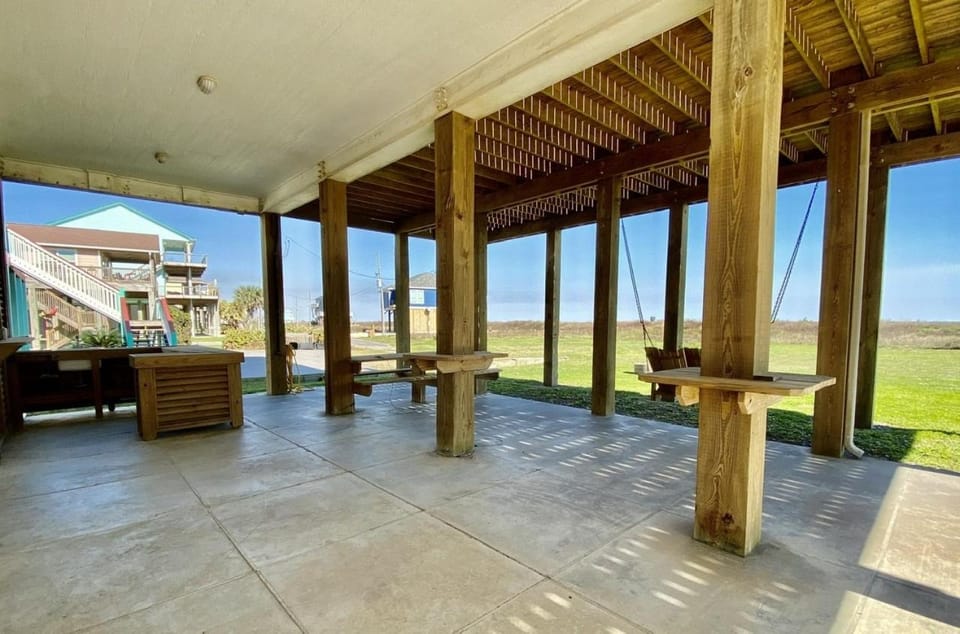 Sea Hag home House in Bolivar Peninsula