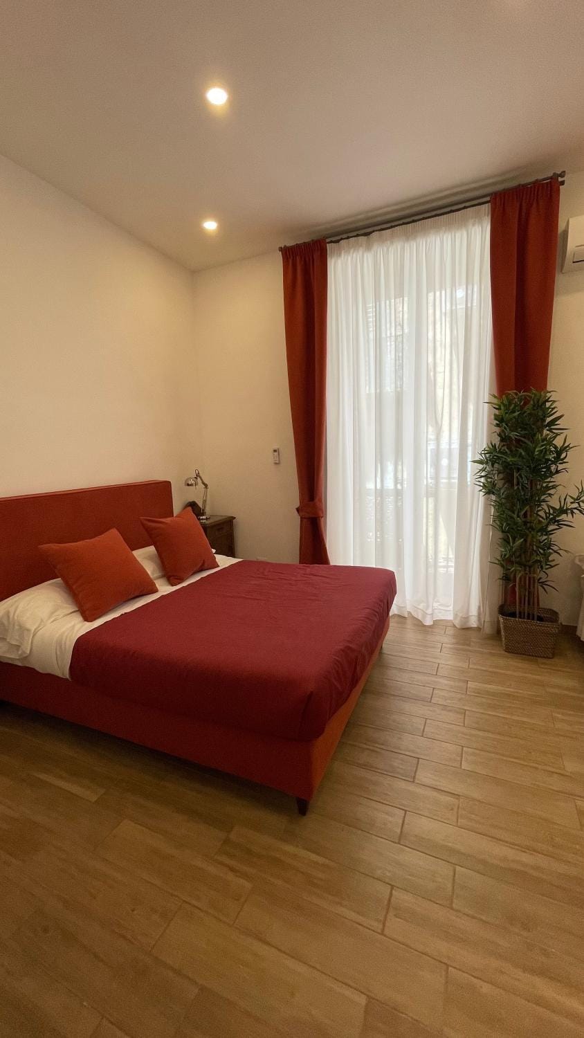 Bed, Bedroom, Facility for disabled guests