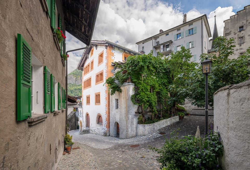 Property building, Street view