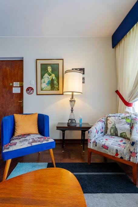 Británico en Miraflores & primer piso, 3 dormitorios Apartment in Miraflores