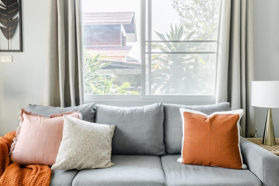 Living room, Seating area