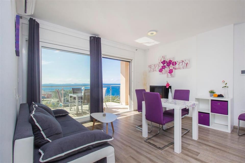 Dining area, Sea view