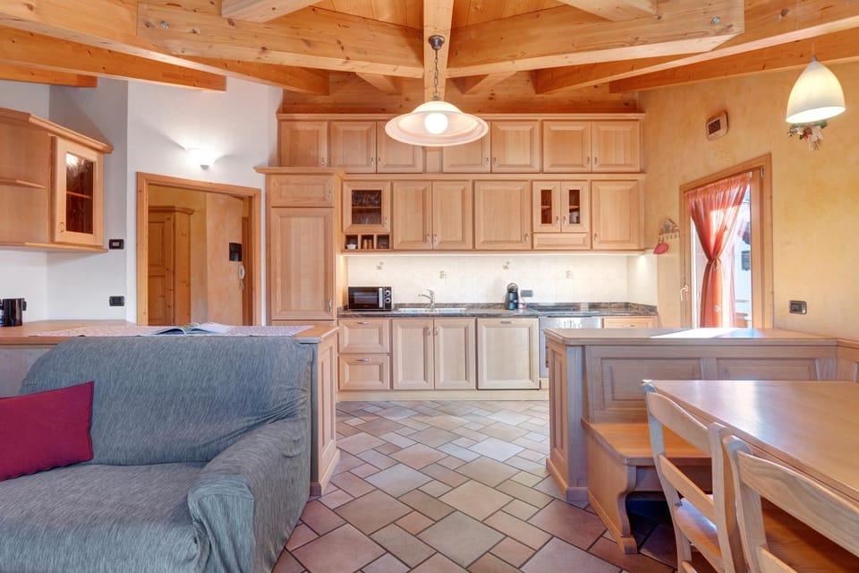 Kitchen or kitchenette, Living room