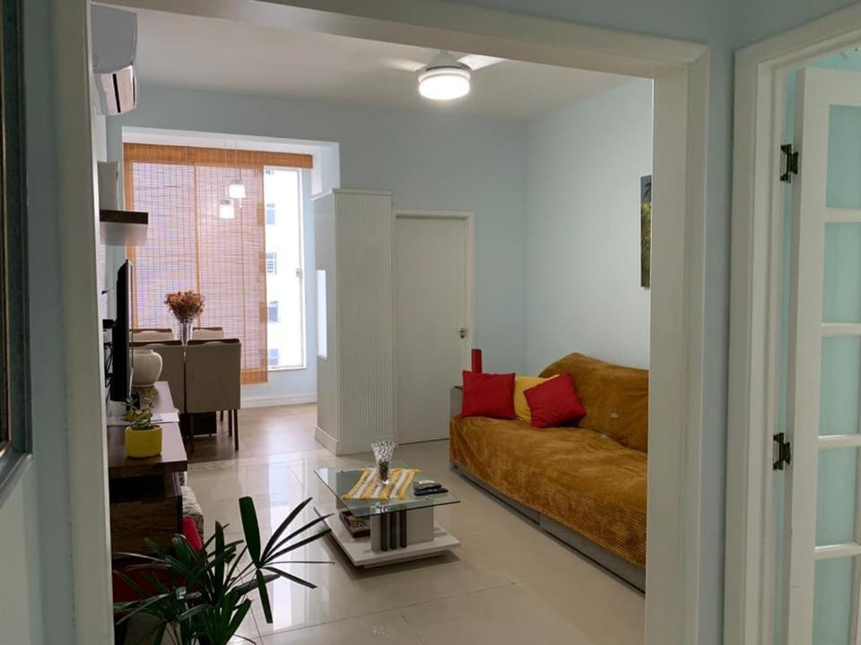 Apartamento COPANEMA Reformadíssimo no Posto 6, VENHAM Apartment in Rio de Janeiro