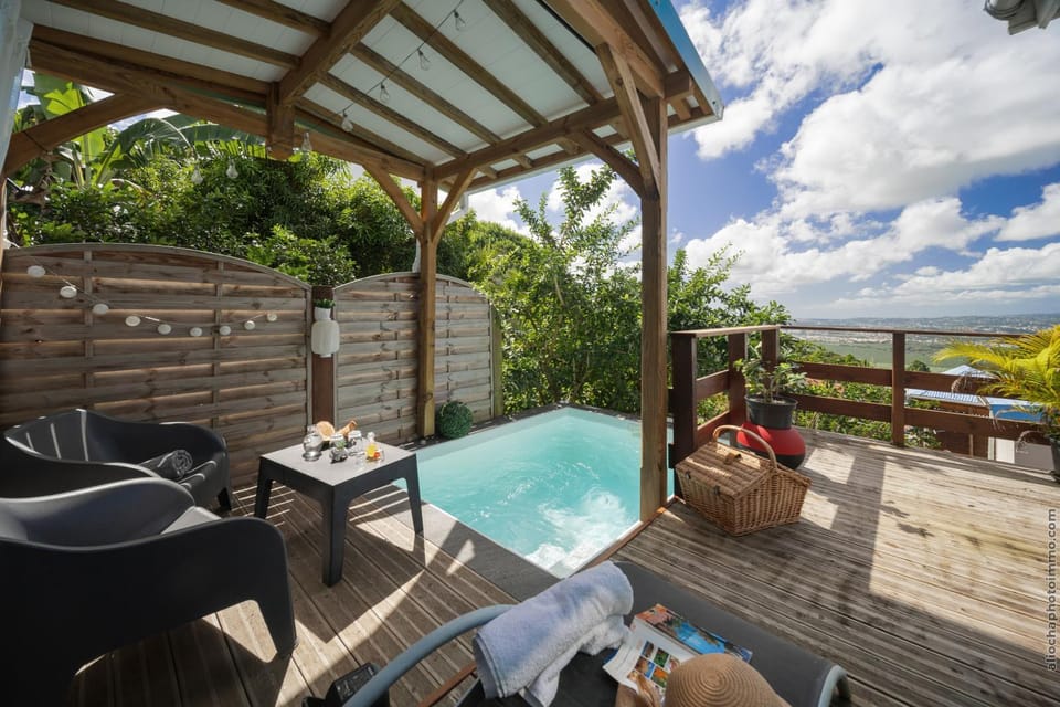 Chalet étoilé BAYALOCATION Apartment in Martinique