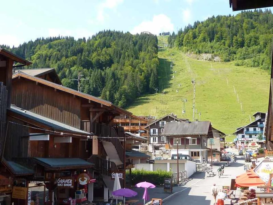 Appartement spacieux au centre de Morzine avec garage privé - FR-1-524-2 Apartment in Montriond