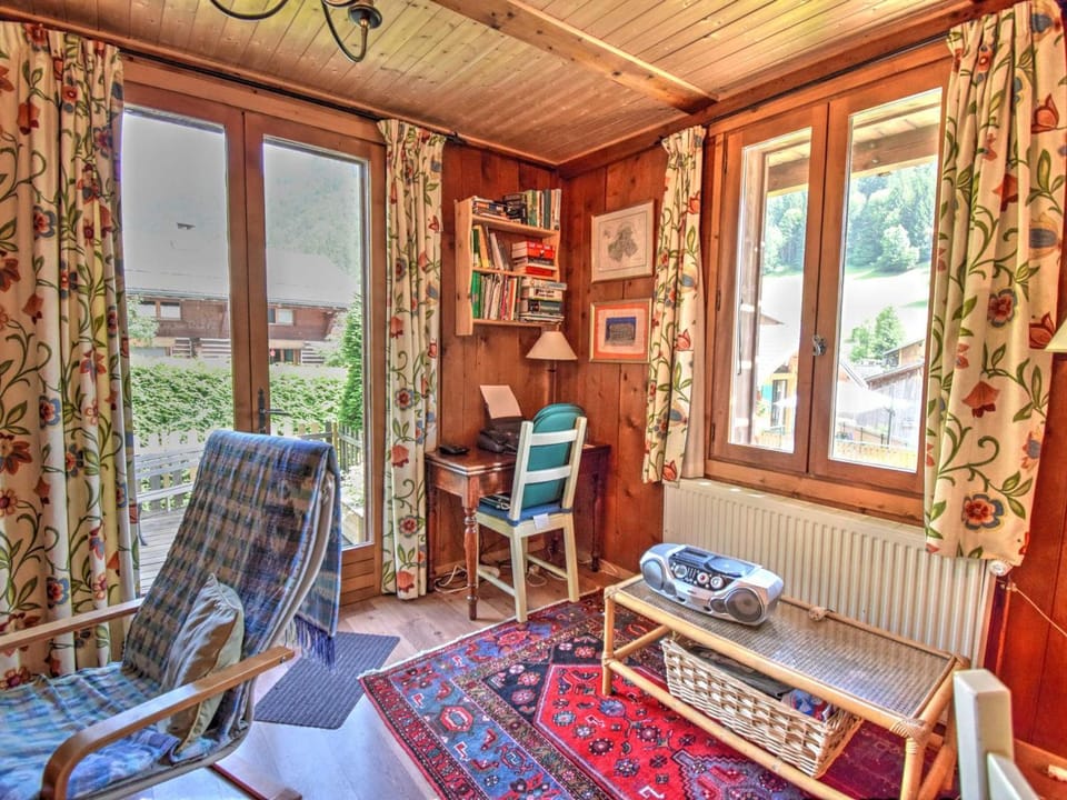 Chalet rénové à Morzine avec 5 chambres, parking et WIFI - FR-1-524-3 Chalet in Montriond