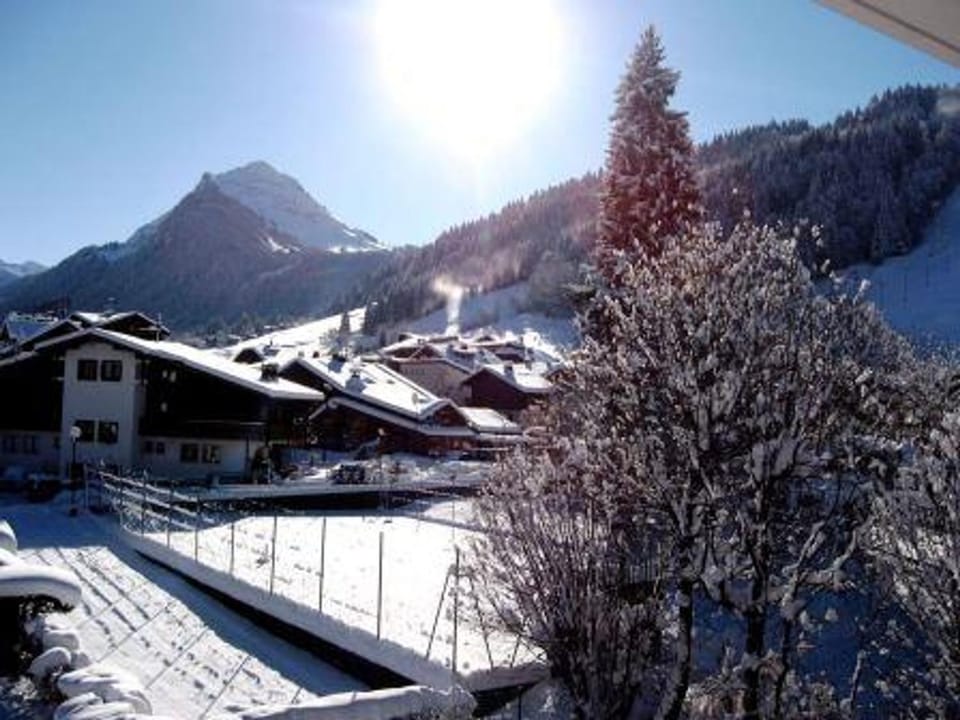 Charmant studio central à Morzine avec balcon et cheminée - FR-1-524-69 Apartment in Montriond