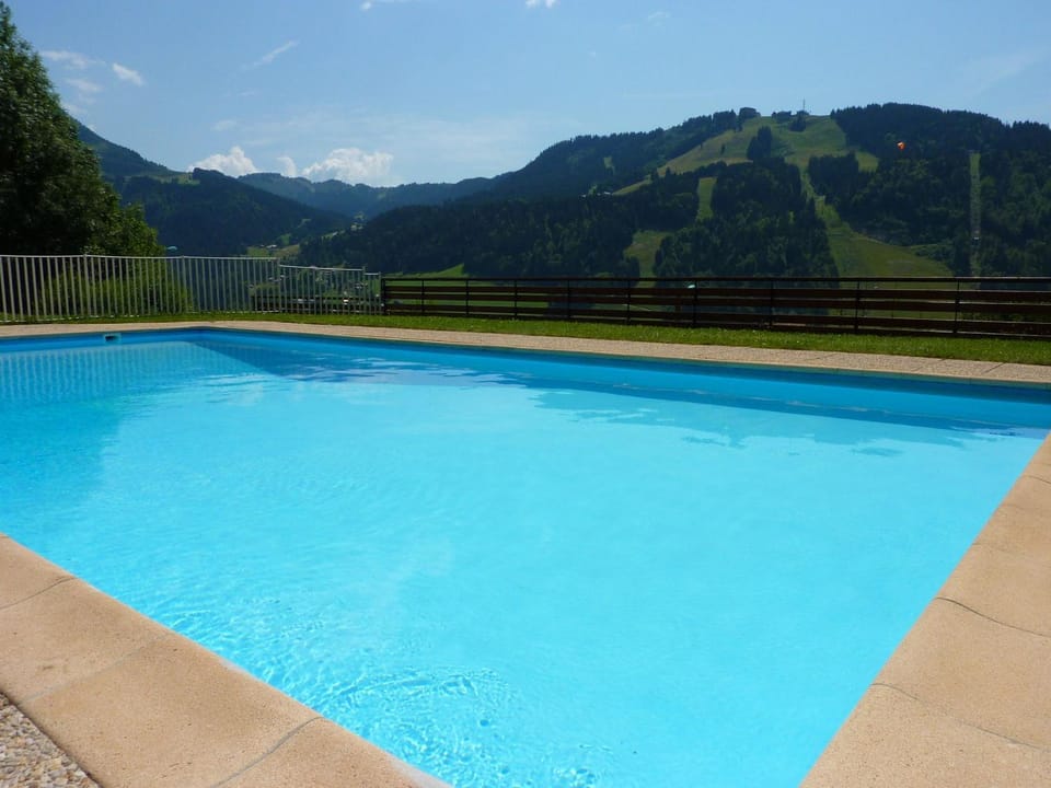 Appartement lumineux avec vue, pour 4 personnes à Morzine - FR-1-524-75 Apartment in Montriond