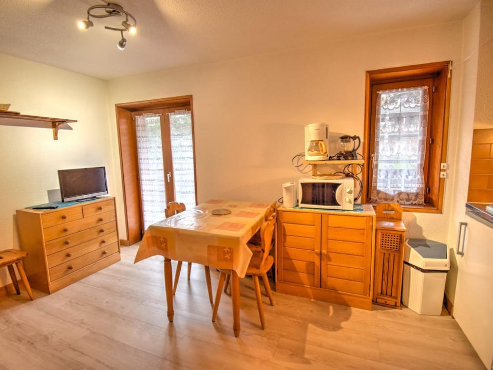 Studio rénové proche centre Morzine, pour 4 personnes - FR-1-524-83 Apartment in Les Gets