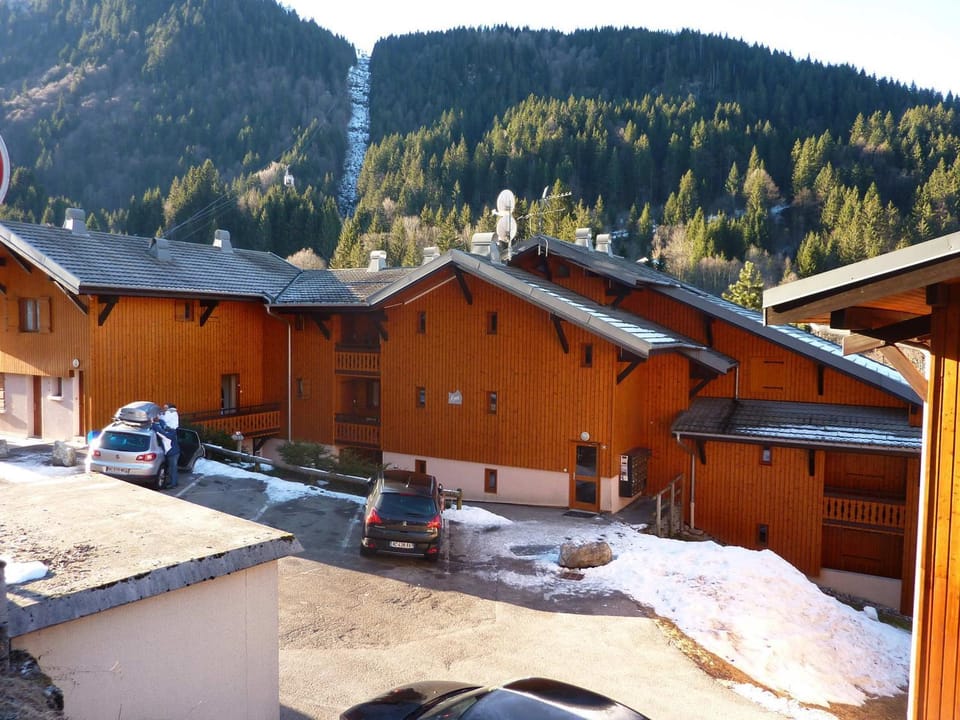 Studio rénové au pied du téléphérique, parking, WiFi - FR-1-524-86 Apartment in Morzine