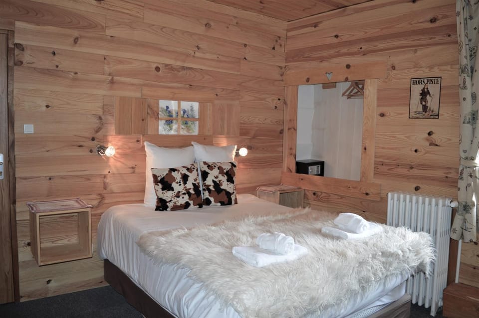 Chalet Saint Bernard Hotel in Montgenèvre