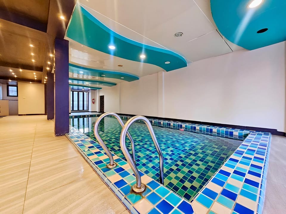 Pool view, Swimming pool