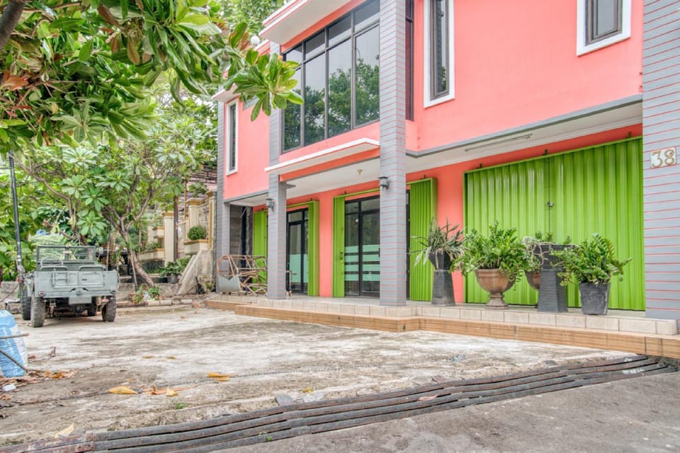 Property building, Facade/entrance