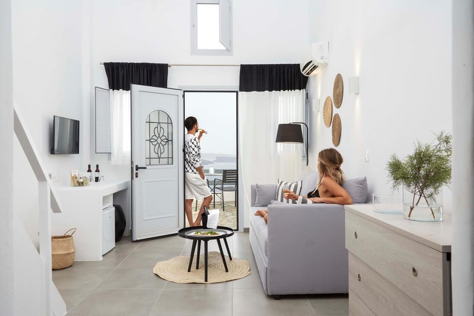 TV and multimedia, View (from property/room), Balcony/Terrace, Living room, Decorative detail