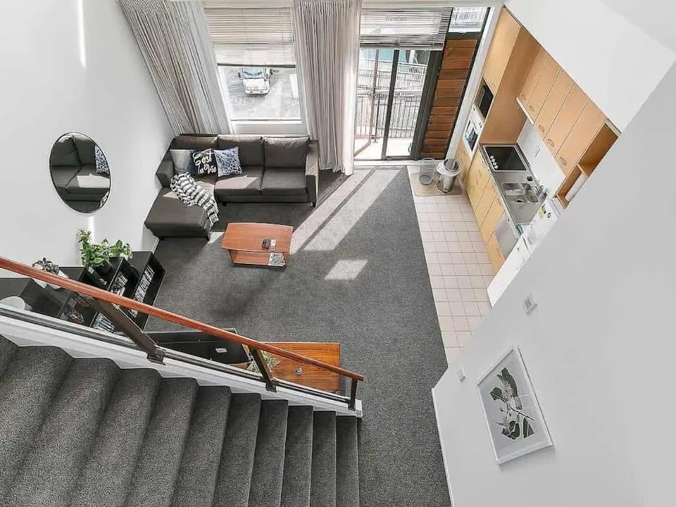 Roomy Loft 2 Bedroom with Free Parking Zodiak Stays Apartment in Auckland